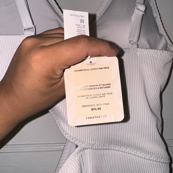 Asymmetrical Cutout Shaping One-Piece Swimsuit NWT MEDIUM - Picture 8 of 8